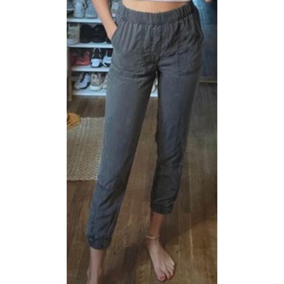 American Eagle Outfitters Grey Elastic Waist Snap Hem Jogger Pants Size Small - Picture 1 of 11